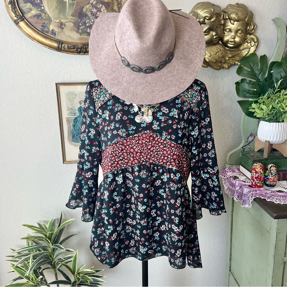 Zara Basic Black Red Blue Mixed Print Boho Bell Sleeve Blouse S Western Hippie